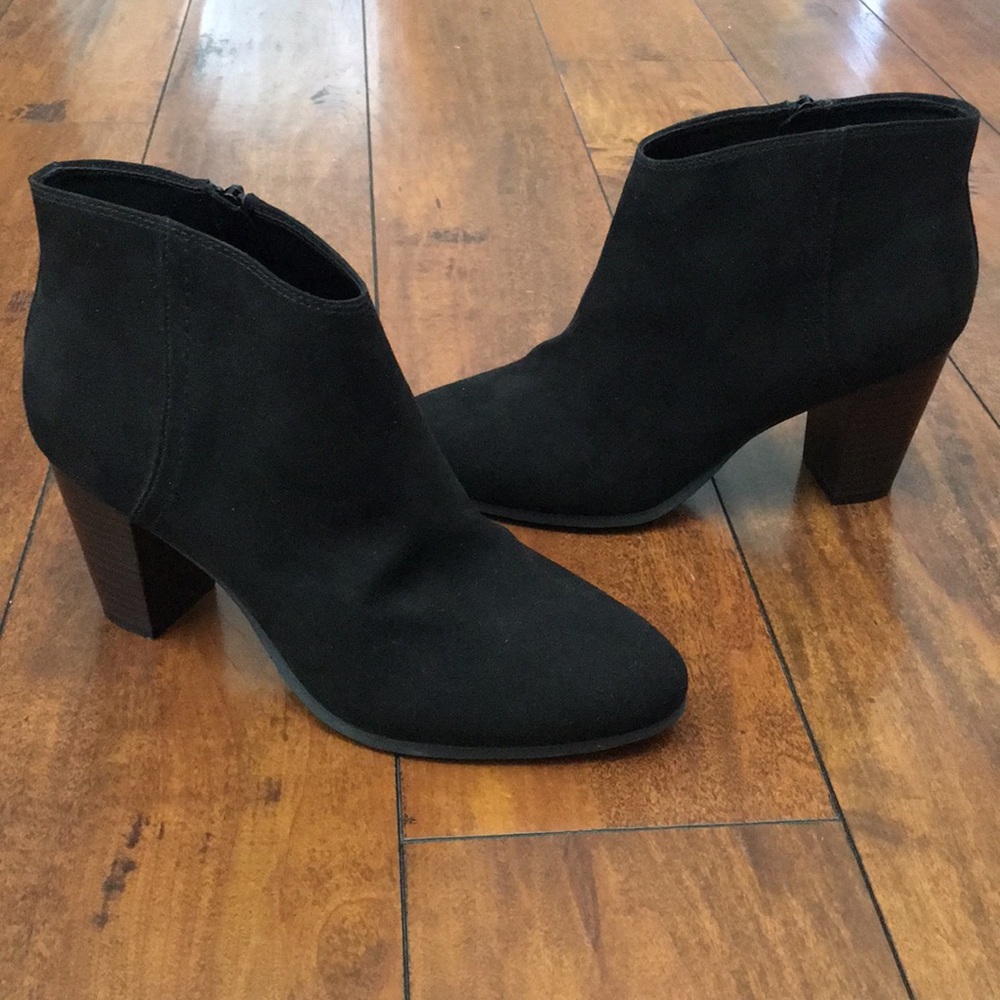 Old Navy Black Boots Sz 8